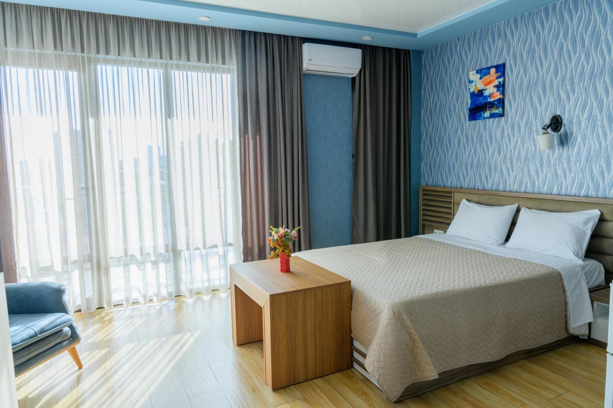 Hotel Sunny Batumi Exterior photo